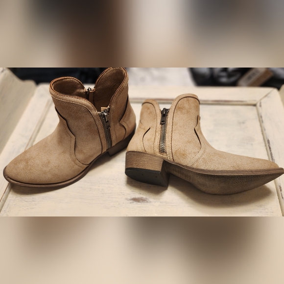 Very G Light Brown Ankle Booties - Picture 2 of 5
